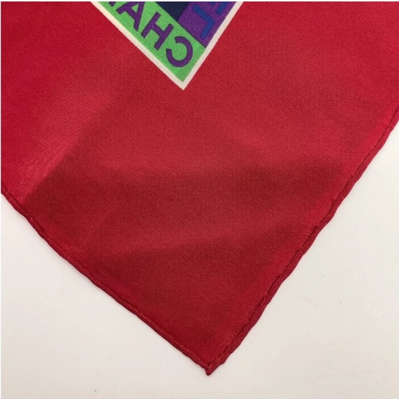 RARE Chanel Carré Red Silk Scarf - Picture 8 of 16